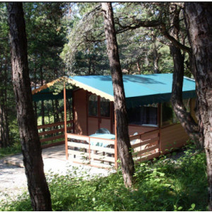 Chalet camping démontable - Résistance 500 Kg/m²