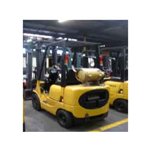 Chariot elevateur caterpillar occasion - Hauteur de levage (m) : 3.7