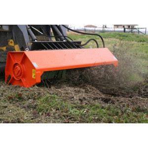 Débroussailleuse hydraulique pour chargeuse et skid steer - Adaptable sur tous types de mini chargeur