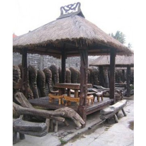 Kiosque en bois  -  2.5 m par 2.5 m