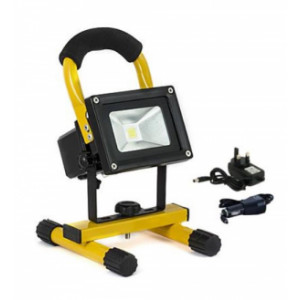 Projecteur LED portatif et rechargeable - Puissance: 10 Watts, 600 Lumens - C E Approved