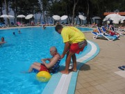 Fauteuil roulant d'accès au bassin piscine 