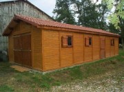 Garage atelier en beton aspect Bois