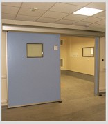 Porte étanche coulissante pour salle blanche et laboratoire