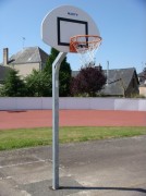 Poteau basket de rue simple panneau polyester 