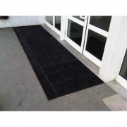 Tapis caillebotis caoutchouc 