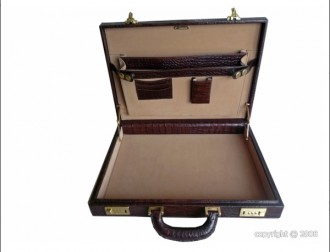 Attache case de luxe en cuir - Devis sur Techni-Contact.com - 2