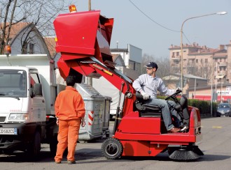 Balayeuse autoportée avec bac 240 litres - Devis sur Techni-Contact.com - 2