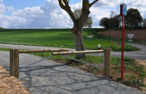 Barrière Chicane en bois pour piste cyclable - Devis sur Techni-Contact.com - 2