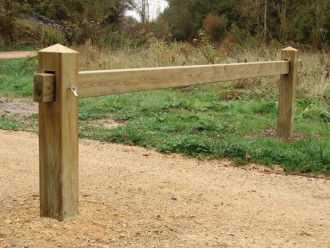 Barrière forestière coulissante en bois - Devis sur Techni-Contact.com - 1