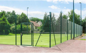 Clôture pour terrain de tennis - Devis sur Techni-Contact.com - 1