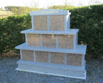 Columbarium en pyramide - Devis sur Techni-Contact.com - 3