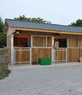 Construction de boxe pour chevaux - Devis sur Techni-Contact.com - 1