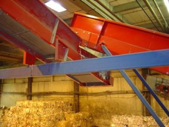 Convoyeur incliné pour vrac tri recyclage - Devis sur Techni-Contact.com - 1