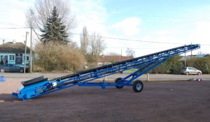 Convoyeur sauterelle acier pour manutention agricole - Devis sur Techni-Contact.com - 1