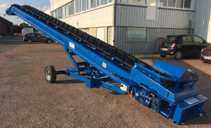 Convoyeur sauterelle polyvalent pour manutention agricole - Devis sur Techni-Contact.com - 1