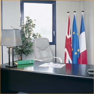 Drapeaux intérieur français pour mairie - Devis sur Techni-Contact.com - 1