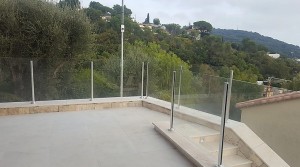 Balustrade en verre sans main courante - Devis sur Techni-Contact.com - 2