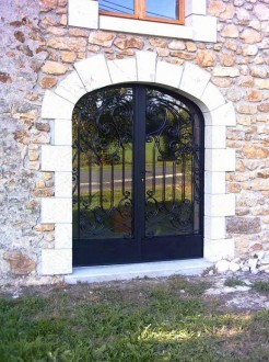 Grille en fer pour porte d'entrée - Devis sur Techni-Contact.com - 1