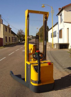 Grue de levage à pompe - Devis sur Techni-Contact.com - 2