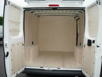 Habillage fourgon utilitaire Peugeot BOXER - Devis sur Techni-Contact.com - 1