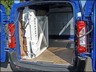 Hayon élévateur fauteuil pour camionnette - Devis sur Techni-Contact.com - 2