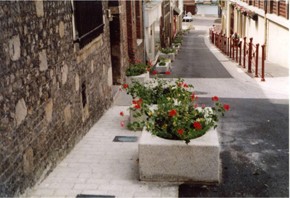 Jardinière auge en granit - Devis sur Techni-Contact.com - 1