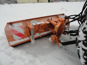 Lame chasse neige pour tracteur