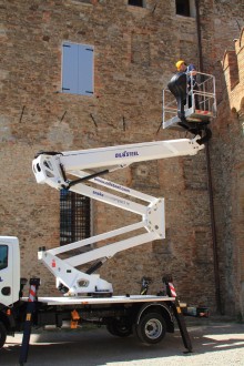 Nacelle sur camion hauteur de travail 20 mètres