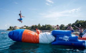 Parc aquatique flottant