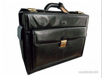 Pilot case en cuir noir - Devis sur Techni-Contact.com - 1