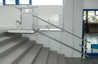 Plateforme monte escalier 300 Kgs - Devis sur Techni-Contact.com - 1