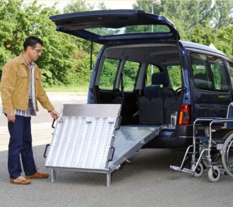 Rampe d'accès pour fauteuil roulant - Devis sur Techni-Contact.com - 1