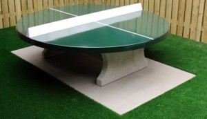 Table de ping-pong en béton ronde