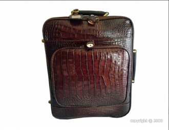 Valise de cabine cuir façon croco - Devis sur Techni-Contact.com - 1